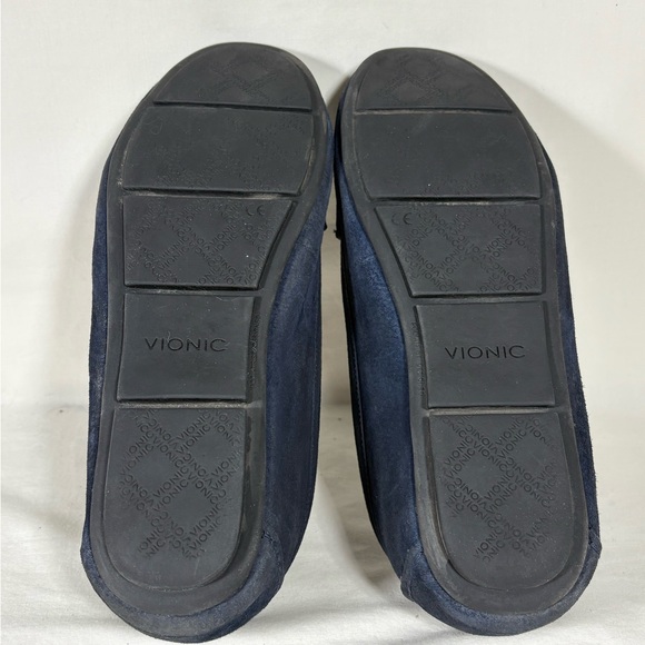Vionic Mesa Navy Blue Suede Slip On Comfort Loafers/Chain Accent SZ 10 - Picture 11 of 11